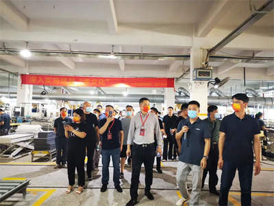 箭牌家居定制全國VIP經(jīng)銷商走進(jìn)三水制造基地暨總部展廳參觀與技術(shù)交流活動(dòng)紀(jì)實(shí)